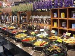自助取餐区-大山炭火烤肉自助(百盛步行街广场店)