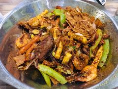 -嘎嘎鸭下巴·爆辣干锅(女人街店)