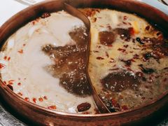 特色鸳鸯锅-三只耳火锅(宽窄巷子店)