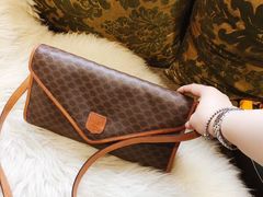 -CELINE(尚嘉中心店)