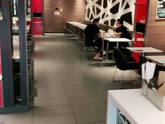 -麦当劳(汉口火车站候车室店)
