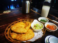 -蓝田九大碗民俗食府(蓝田店)