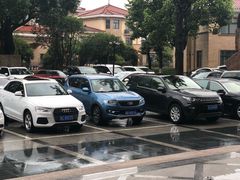 -维也纳酒店(上海虹桥枢纽松江新桥店)