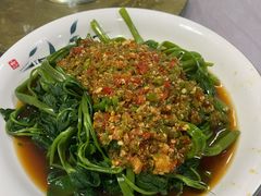 剁椒藤菜-洪霞餐馆