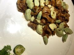 腊八蒜炒肥肠-黑土印象菜馆(三元桥店)