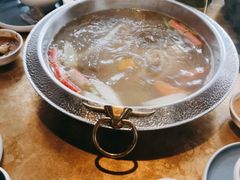 -左庭右院鲜牛肉火锅(金山万达店)