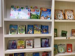 -瑞思少儿中心·少儿英语素养启蒙(勒泰直营校区)