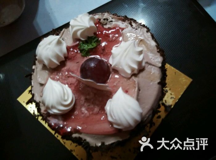 (非常好) 团购点评                          华荣面包蛋糕都挺好吃