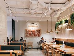 大堂-必胜客(百联又一城店)