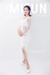 点击看大图 -十孕纪高端孕妇亲子摄影
