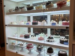 面包甜点陈列柜-DQ·蛋糕·冰淇淋(湖景东路店)