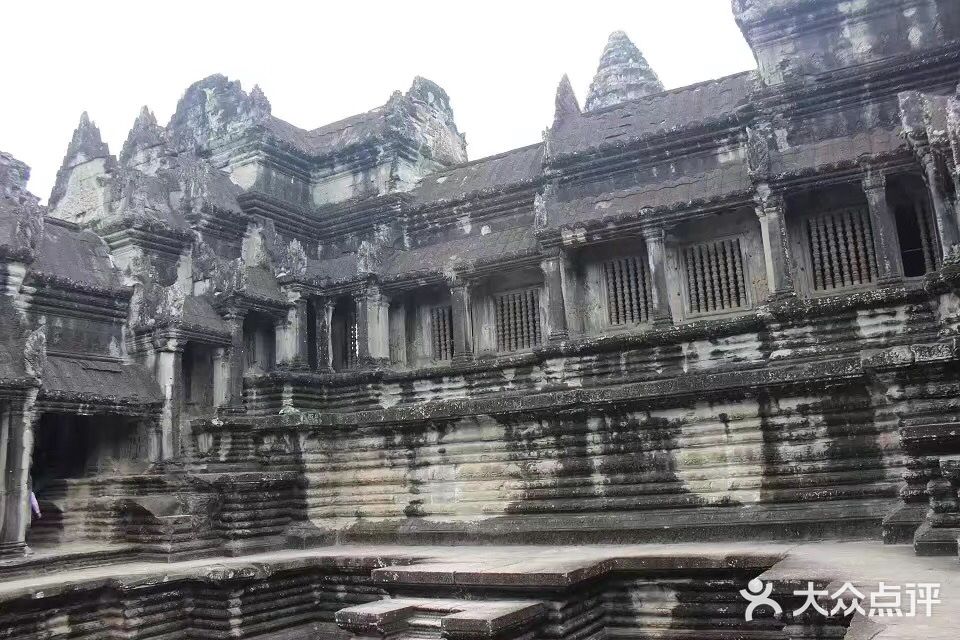 我觉得唯一值得看的是那个巴肯山吧 人又多,逛起来剧热