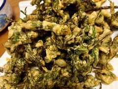 炸花椒芽-钰田大院·怀柔地道农家菜·烤虹鳟鱼(雁栖湖店)