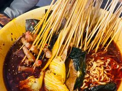 -拈签一笑黄牛肉辣卤串串