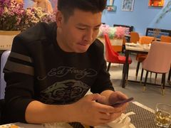-渝人制造创意餐厅