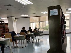 -南山图书馆(常兴路店)