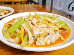 -茅屋大酒店
