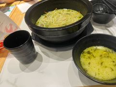 -鸡汤过桥·过桥米线