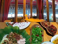 -隔壁老王·家常云南菜(花巷店)