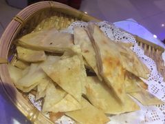 -阿三鱼头泡饼·家常菜
