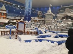 -长沙湘江冰雪世界