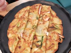 海鲜泡菜饼-本家韩国烤肉(青岛万象城店)