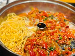 -鱼鲜饭香·招牌汽锅剁椒鱼头王