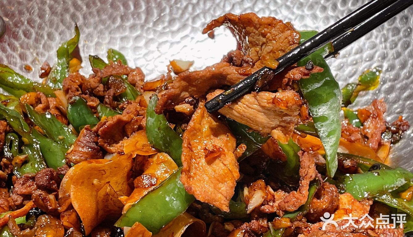 杭州必吃湘菜‼️现炒黄牛肉配五常米饭yyds