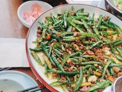 -有红鸡毛店·川菜(建设路店)