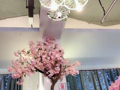 -樱花里音乐餐吧·牛扒椰子鸡(东圃店)
