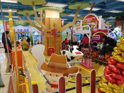 -莫莉幻想儿童乐园(武汉保利广场店)