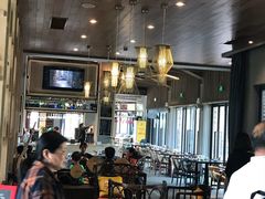 大堂-盐官日光域房车营地·有盐餐厅