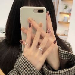 -悦指间美甲美睫
