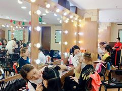 -金夫人化妆摄影职业培训学校