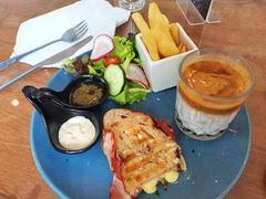 -Fern Forest Cafe