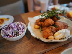 -ROAST coffee & eatery