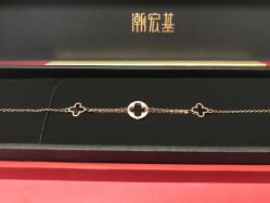 -潮宏基珠宝旗舰店(苏宁广场店)