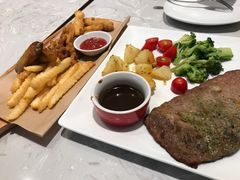 法式芳香黄油肋眼牛排-必胜客(东部星悦天地店)