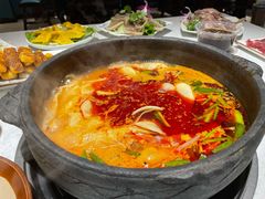 -贵府酸汤牛肉火锅·贵州老字号(飞山街店)