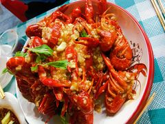 -老街烧烤大排档·地道湖北菜·龙虾馆(汉口火车站店)