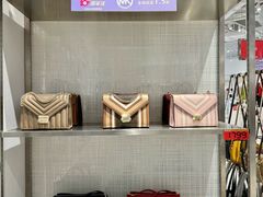 -百年港湾奥特莱斯(香炉礁店)
