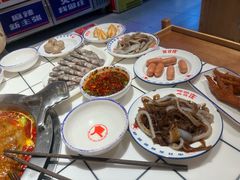 -贤合庄卤味自助火锅(新都汇店)