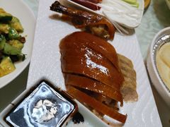 -依江春水烤鸭店