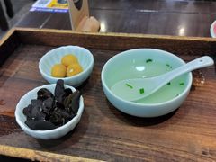 -蟹上黄·蟹黄面·江南糖水(人民广场店)