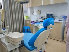 -赫尔森口腔·牙齿种植修复