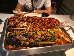 清江鱼-鸣记脆皮烤鱼(岐山路店)