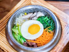 牛肉拌饭-明洞阿姨·韩式酱蟹烤肉·创意料理(三元桥店)