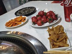 -哈尔滨烧烤·山河村铁锅炖(交大店)