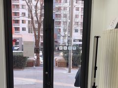 -布瑞琳洗衣(西堤红山店)