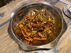 -嘎嘎鸭下巴·爆辣干锅(女人街店)